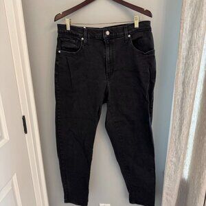 Levi's High-Waisted Mom Jeans - Black - Size 33